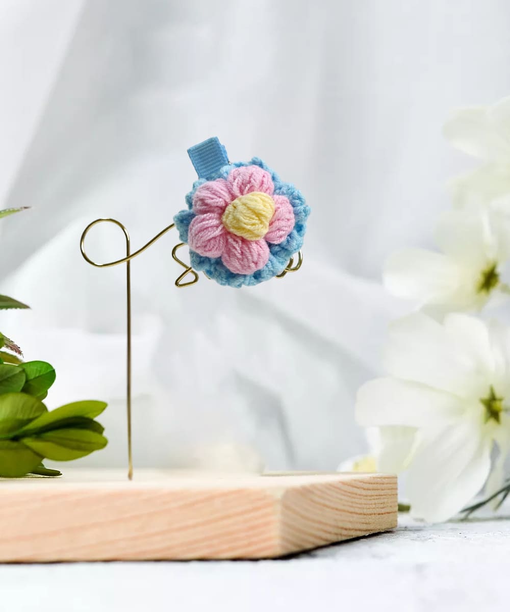 Three-dimensional flower hair pin, handmade crochet hair clip, cute pink hair accessories for girls