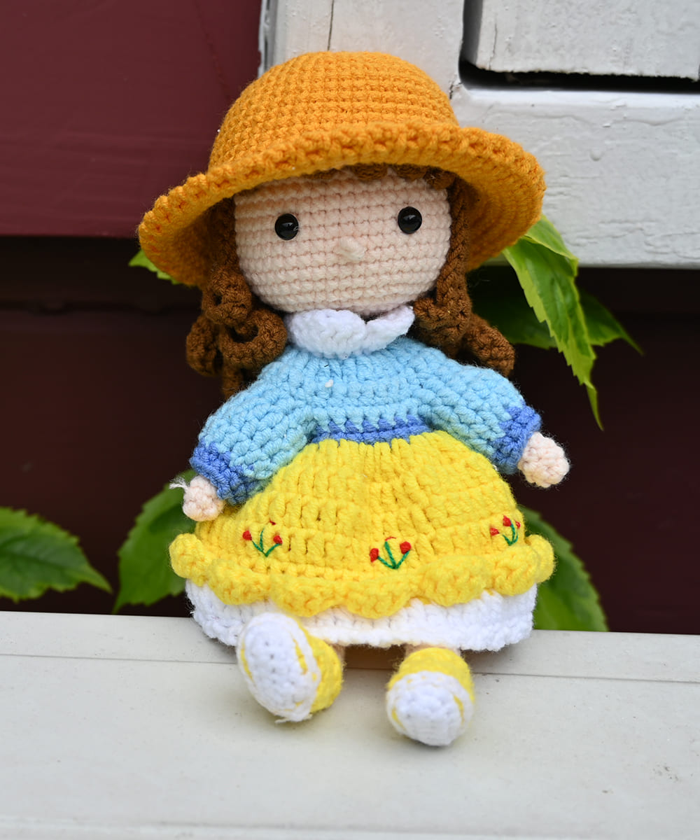 Amigurumi Cute Doll,Hand Crocheted Girly Toy,Vintage Hat Doll,Amigurumi Craft Doll